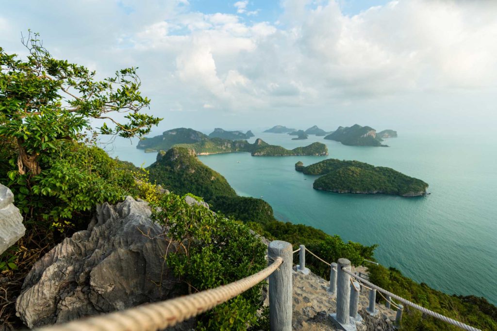 Angthong National Marine Park VIP Tour, Samui Boat Yacht Charter